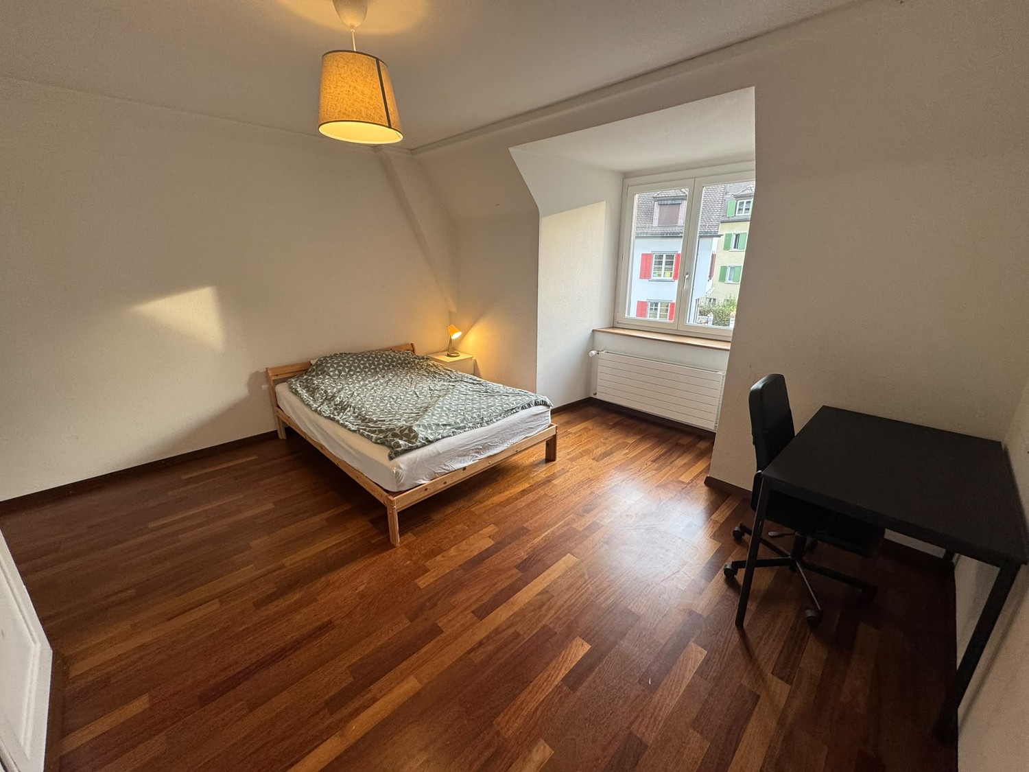 Furnished room in Zurich Seefeld