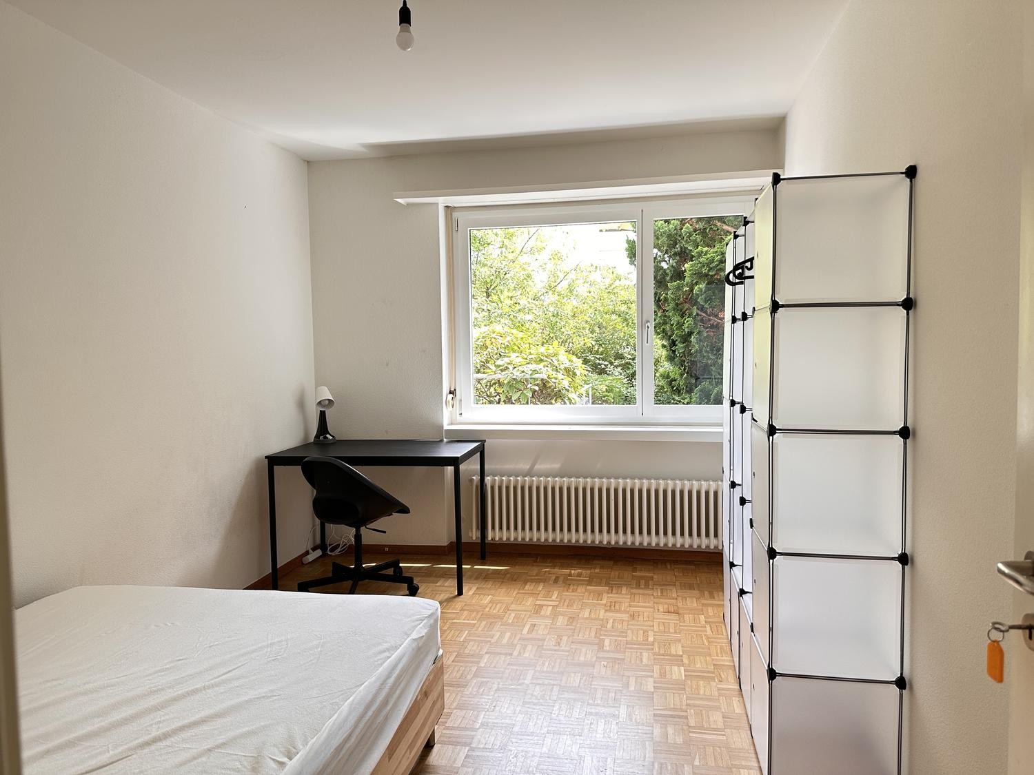 Furnished room in Zürich until March 2027