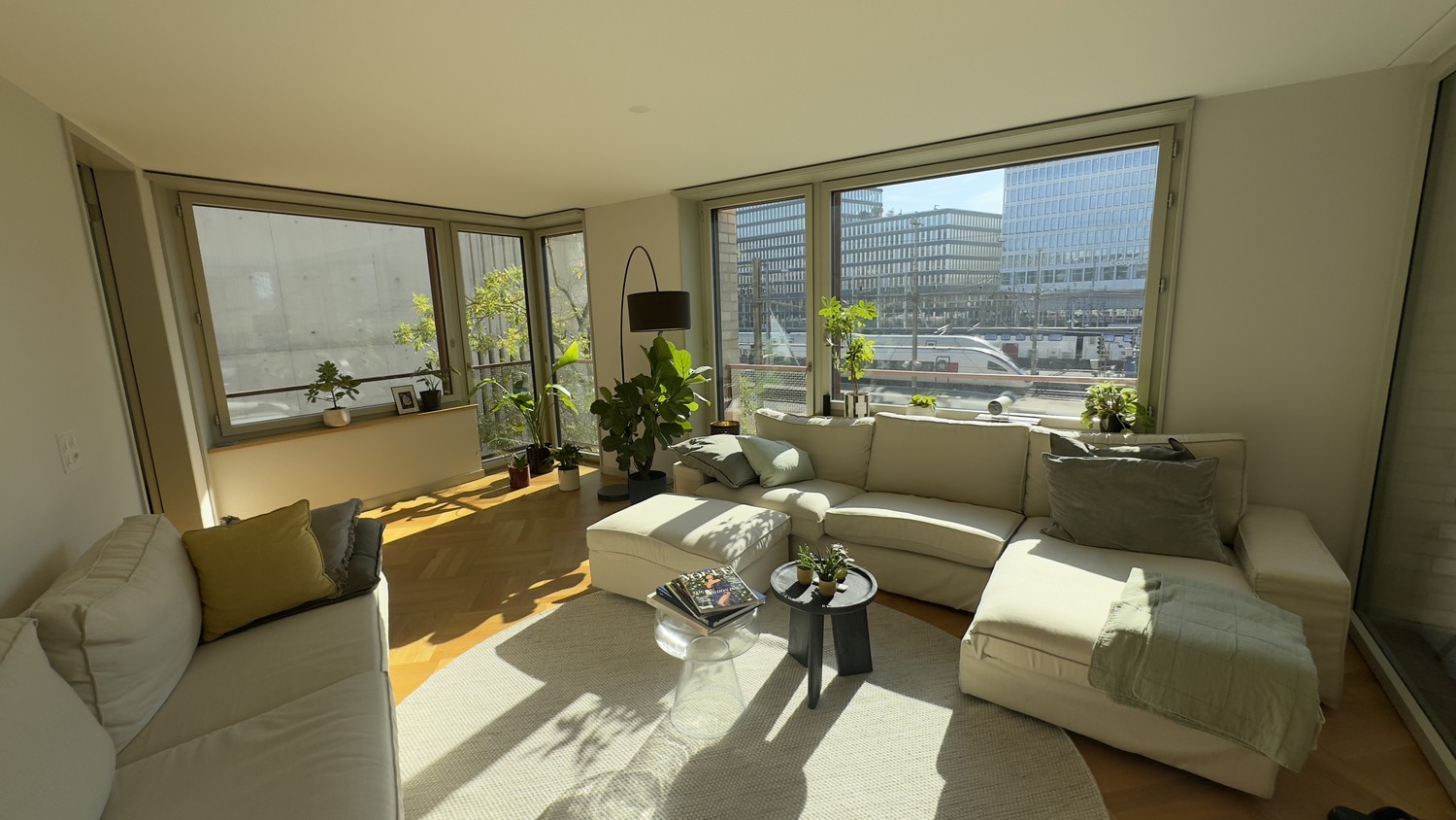 Furnished room on Zollstrasse near Zurich HB